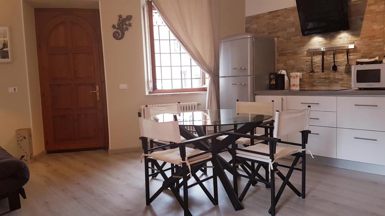 Moro Dal Castel - Appartamento Al Moro Castelnuovo del Garda Bagian luar foto