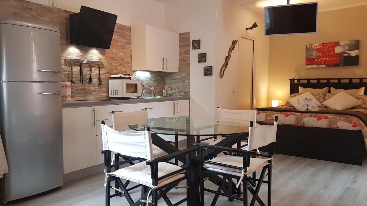 Moro Dal Castel - Appartamento Al Moro Castelnuovo del Garda Bagian luar foto